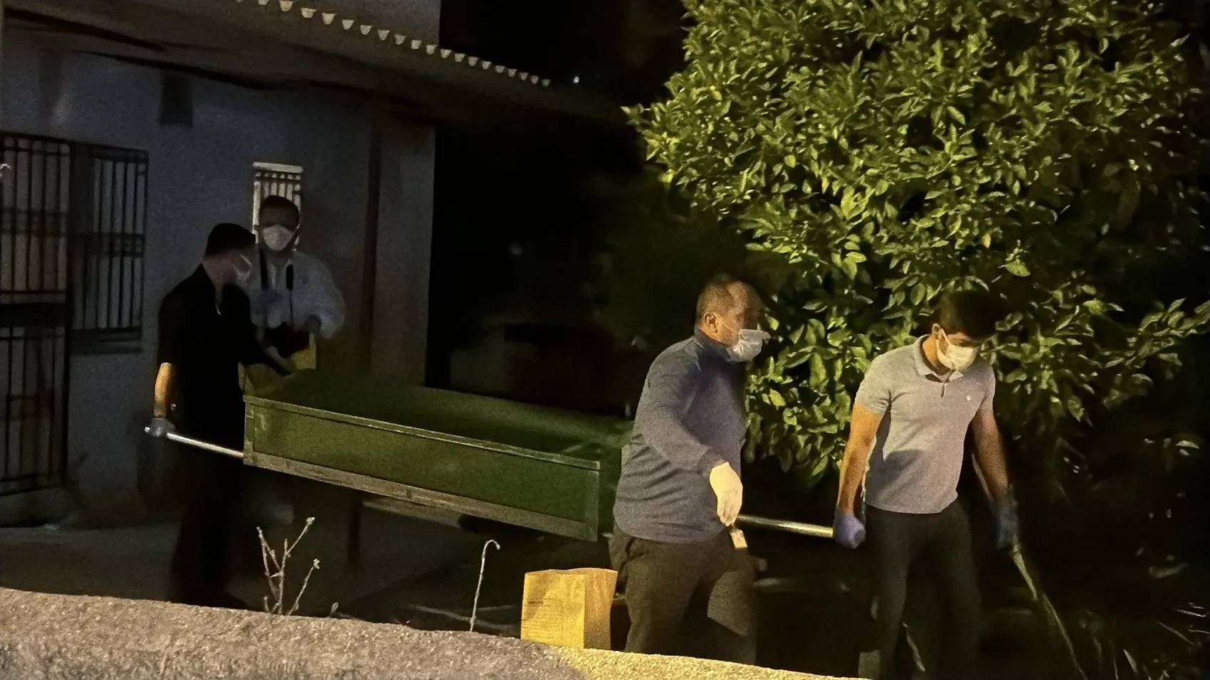Bodrumda acı olay Baba cenazesiyle iki gün aynı evde kaldı