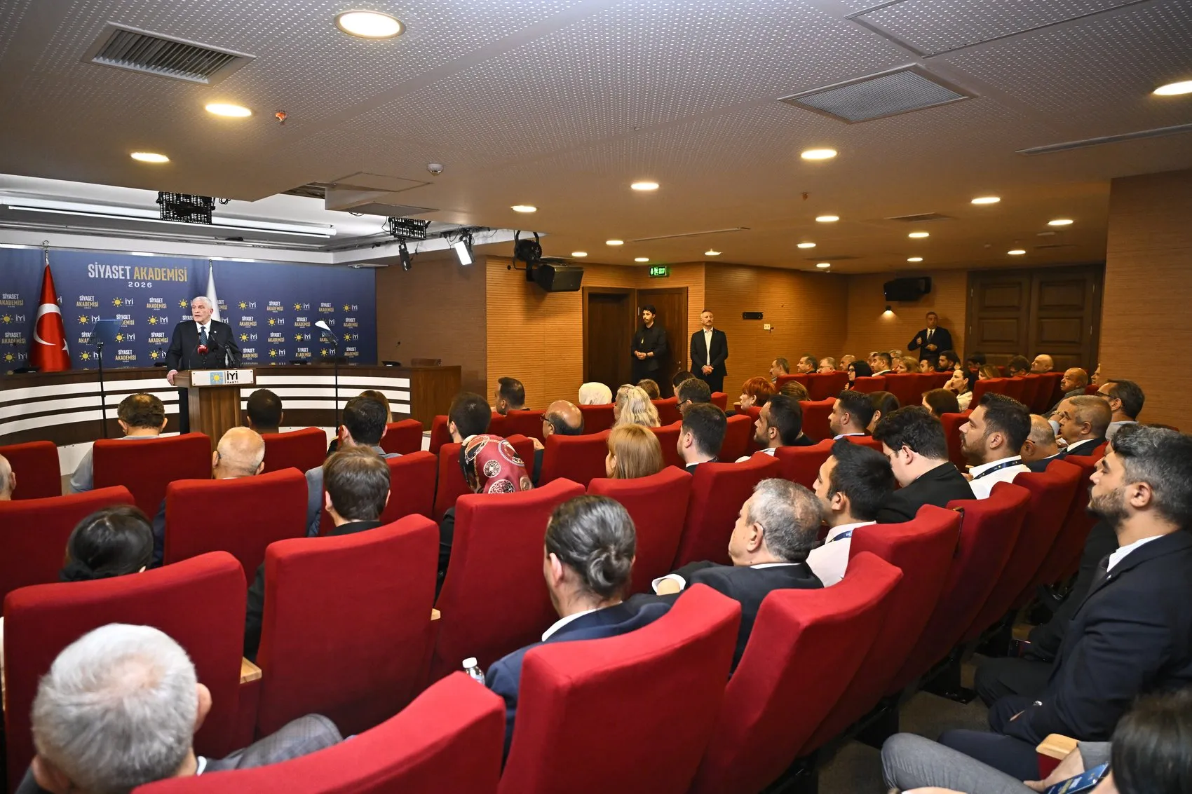 Dervişoğlu’ndan kayyım tepkisi Millet iradesini yok sayan düzeni reddediyoruz