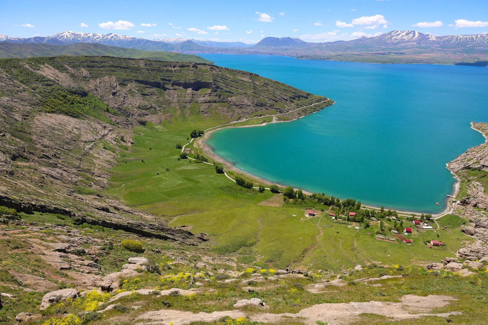 Bitlis'in yeni turizm rotası Tatvan İncekaya köyü keşfedilmeyi bekliyor