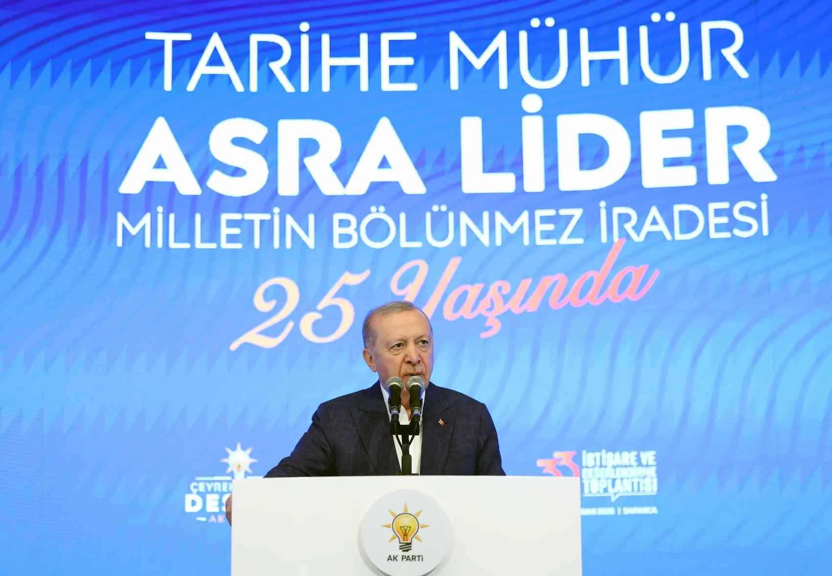 Erdoğan AK Parti’nin yeni yol haritasını Sapanca’da çizdi