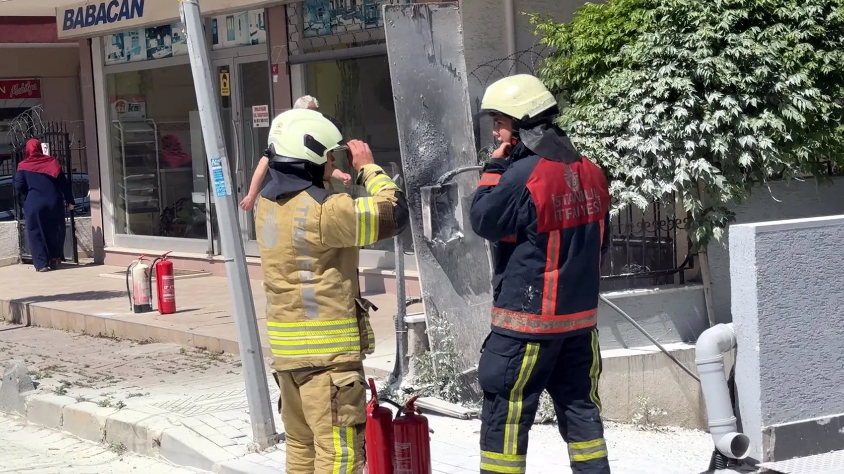 Avcılar'da elektrik panoları peş peşe patladı