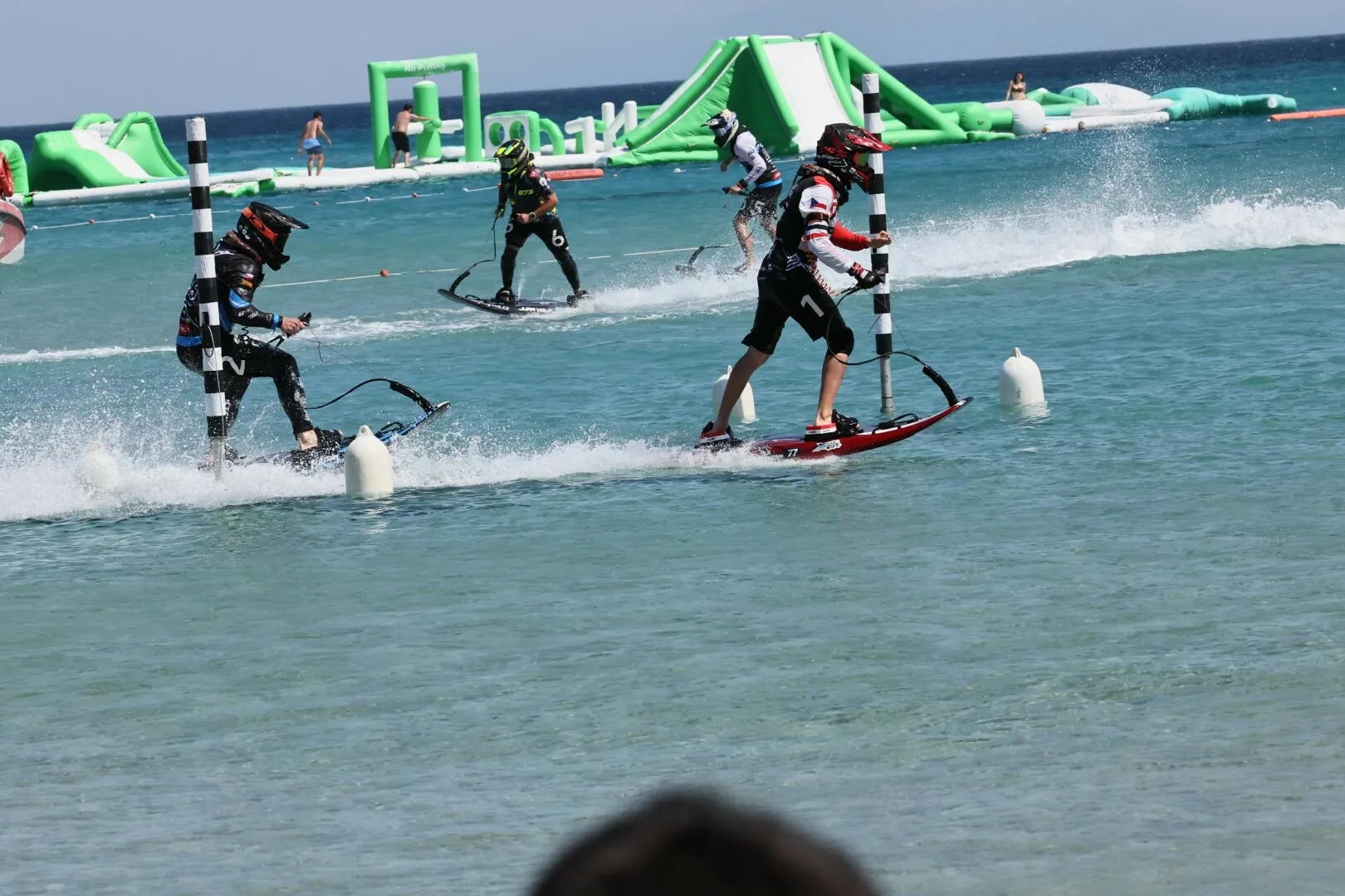Çeşme dünya çapında motosurf şampiyonasına hazırlanıyor