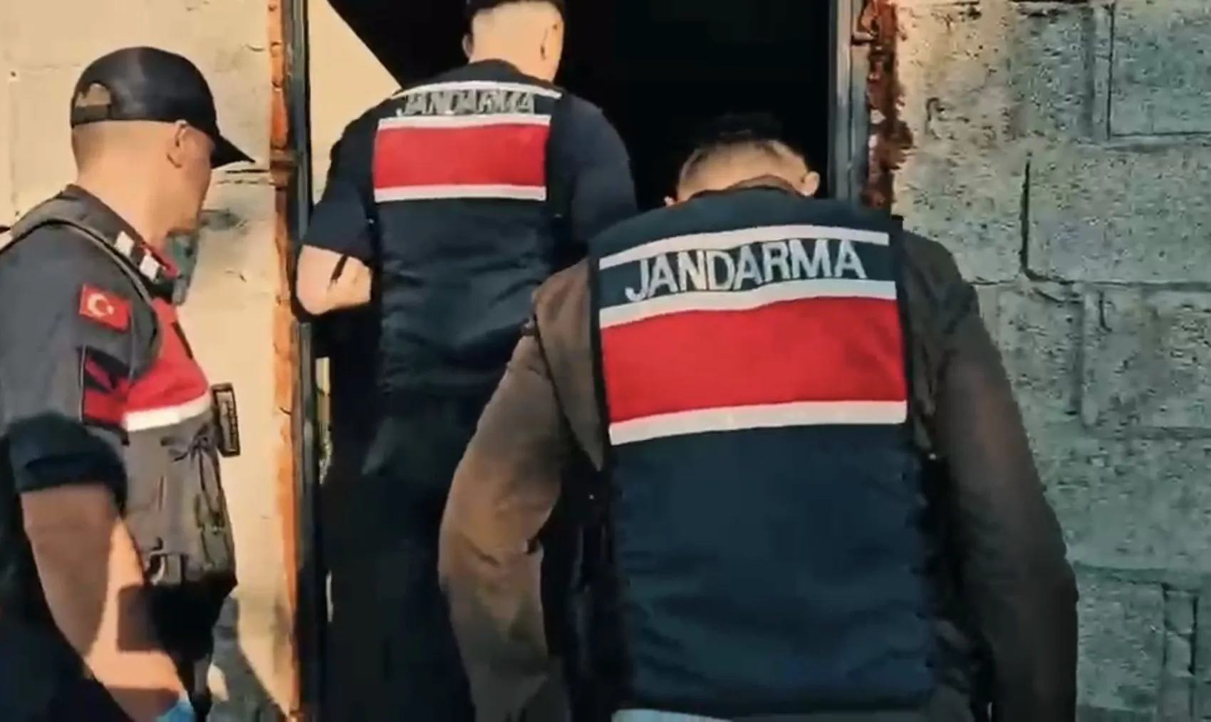 Osmaniye merkezli siber çeteye operasyon düzenlendi