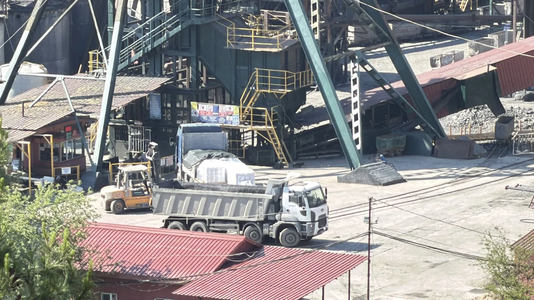 Amasra’daki maden ocağında üretim yangın nedeniyle durduruldu