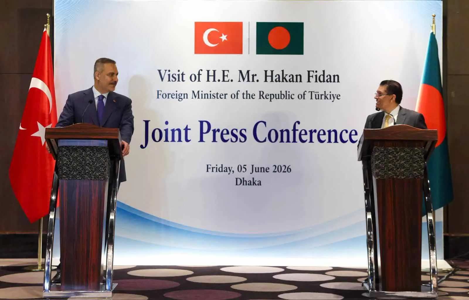Hakan Fidan'dan Bangladeş'te İsrail'e sert tepki