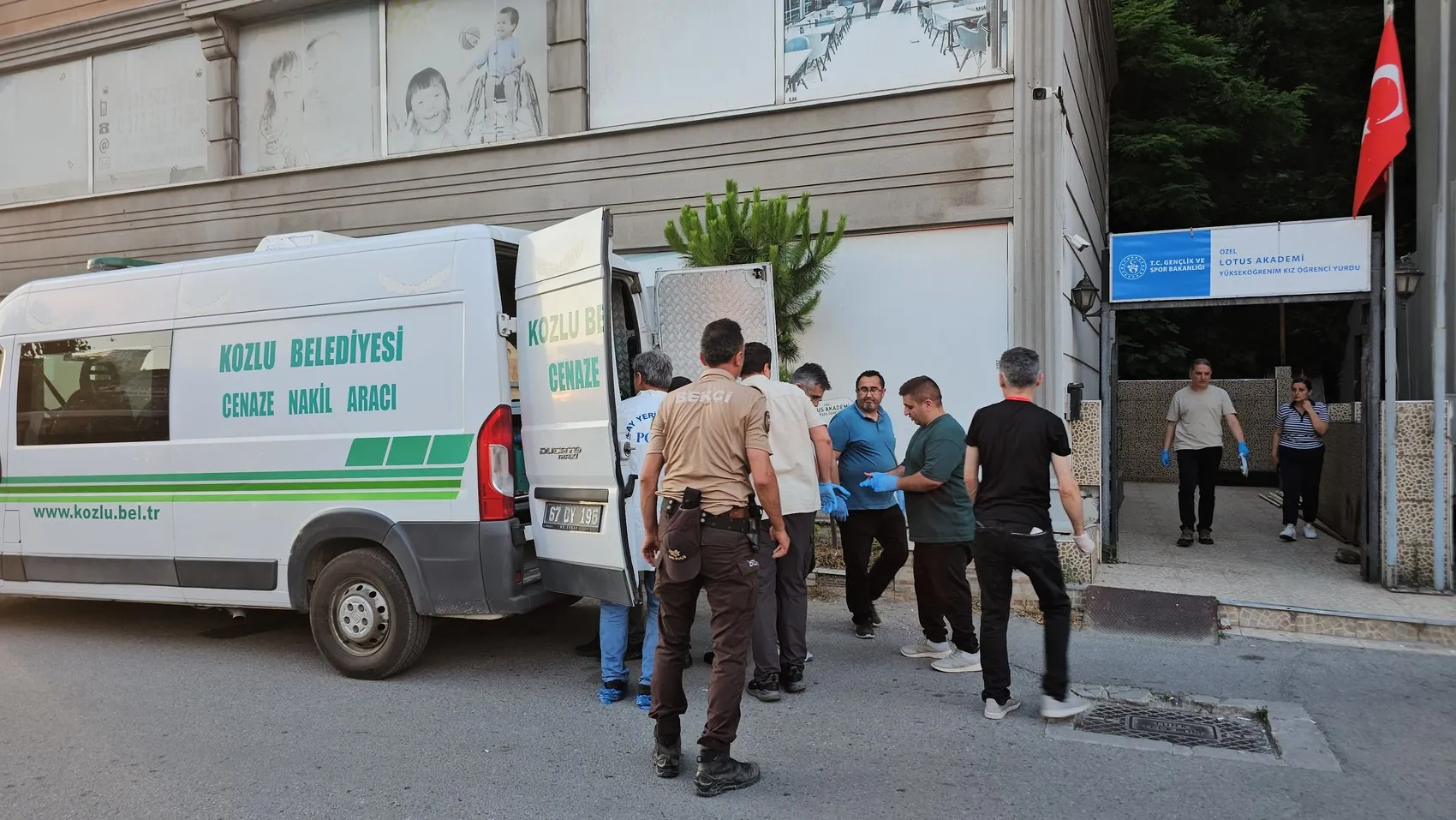 Zonguldak'ta tıp öğrencisi yurt odasında yaşamını yitirdi