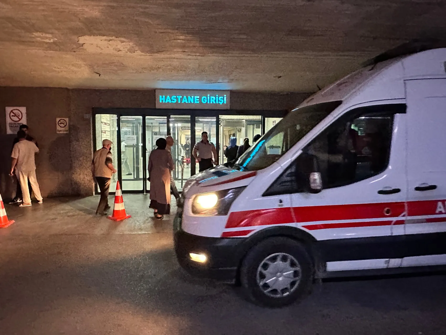 Bursa'da gece yarısı kafede silahlı kavga