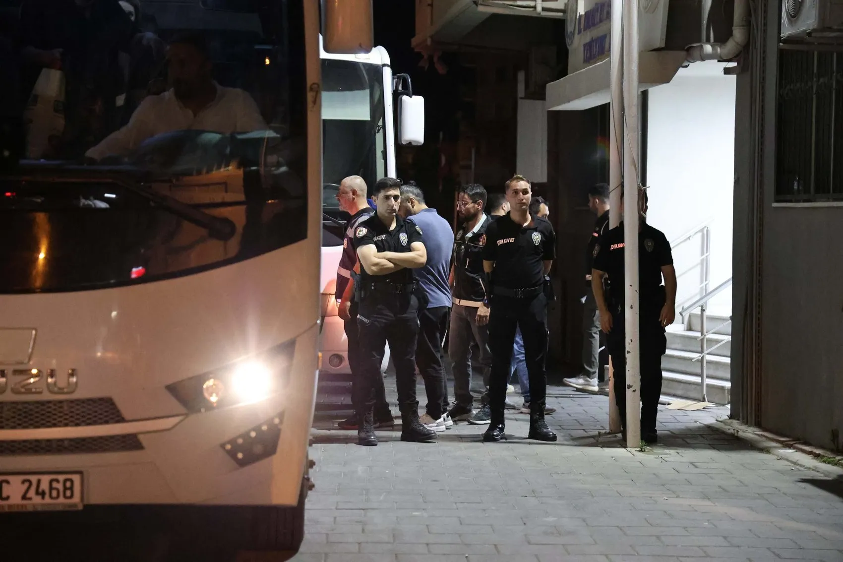 İzmir'de belediye operasyonu Seferihisar Belediye Başkanı tutuklandı