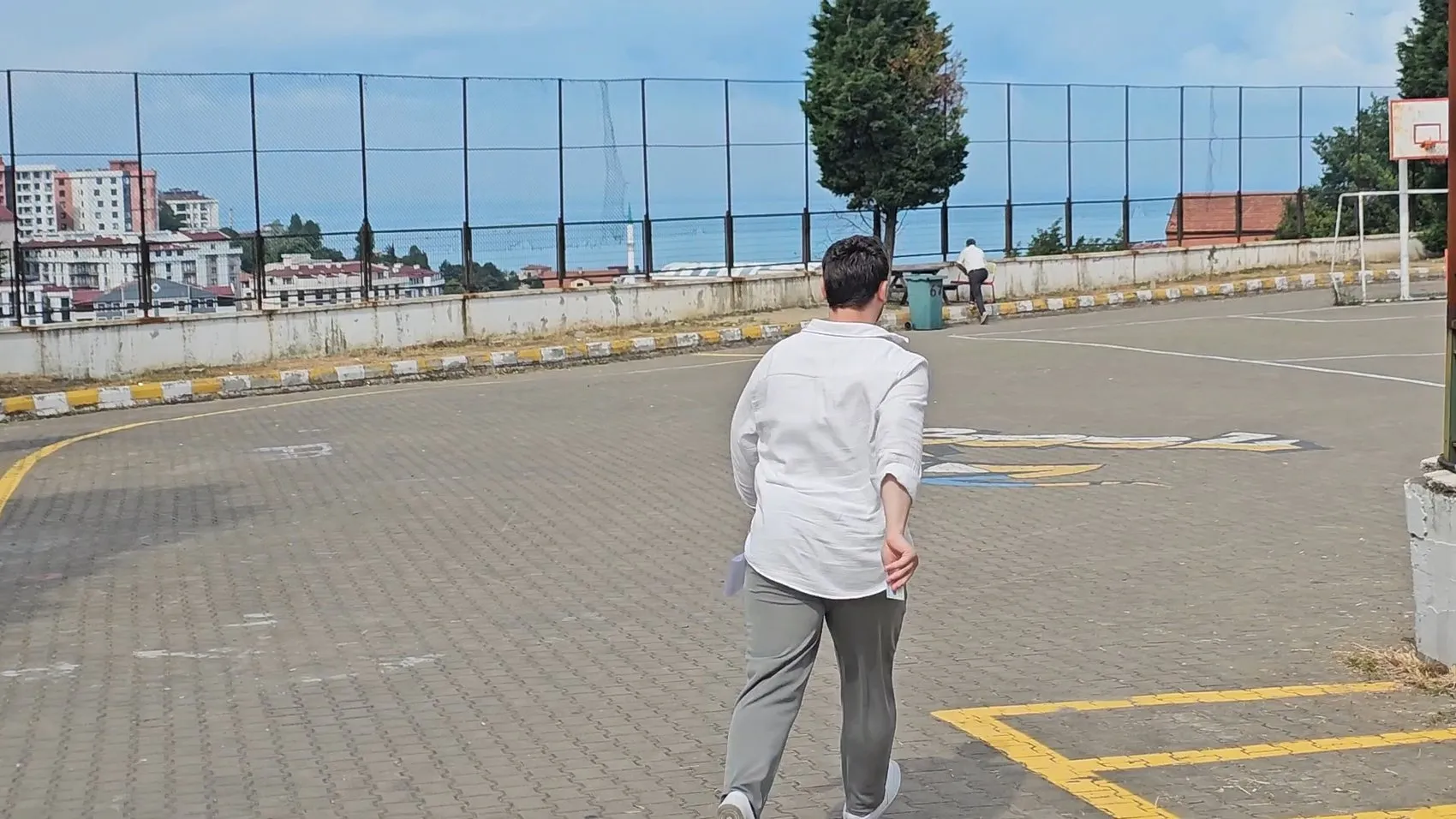 LGS heyecanında büyük panik Kardeşinin kimliğiyle sınava gelince