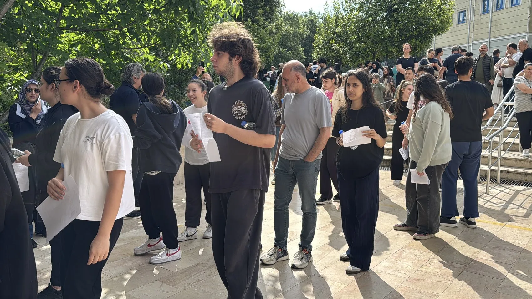 Samsun'da YKS sınavına girmek isteyen iki öğrenci kapıdan döndü