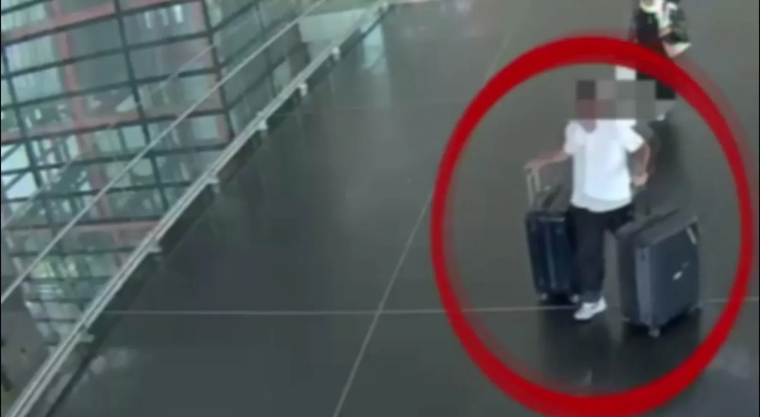 İstanbul Havalimanı’nda yolcuyu tuzağa düşürenlere operasyon