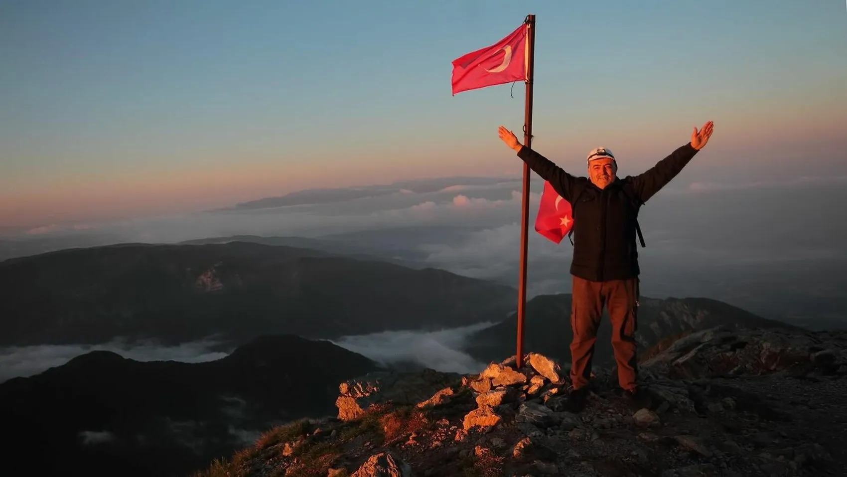 Düldül Dağı’nda keşfedilen yeni bitkiye eşinin ismini verdi