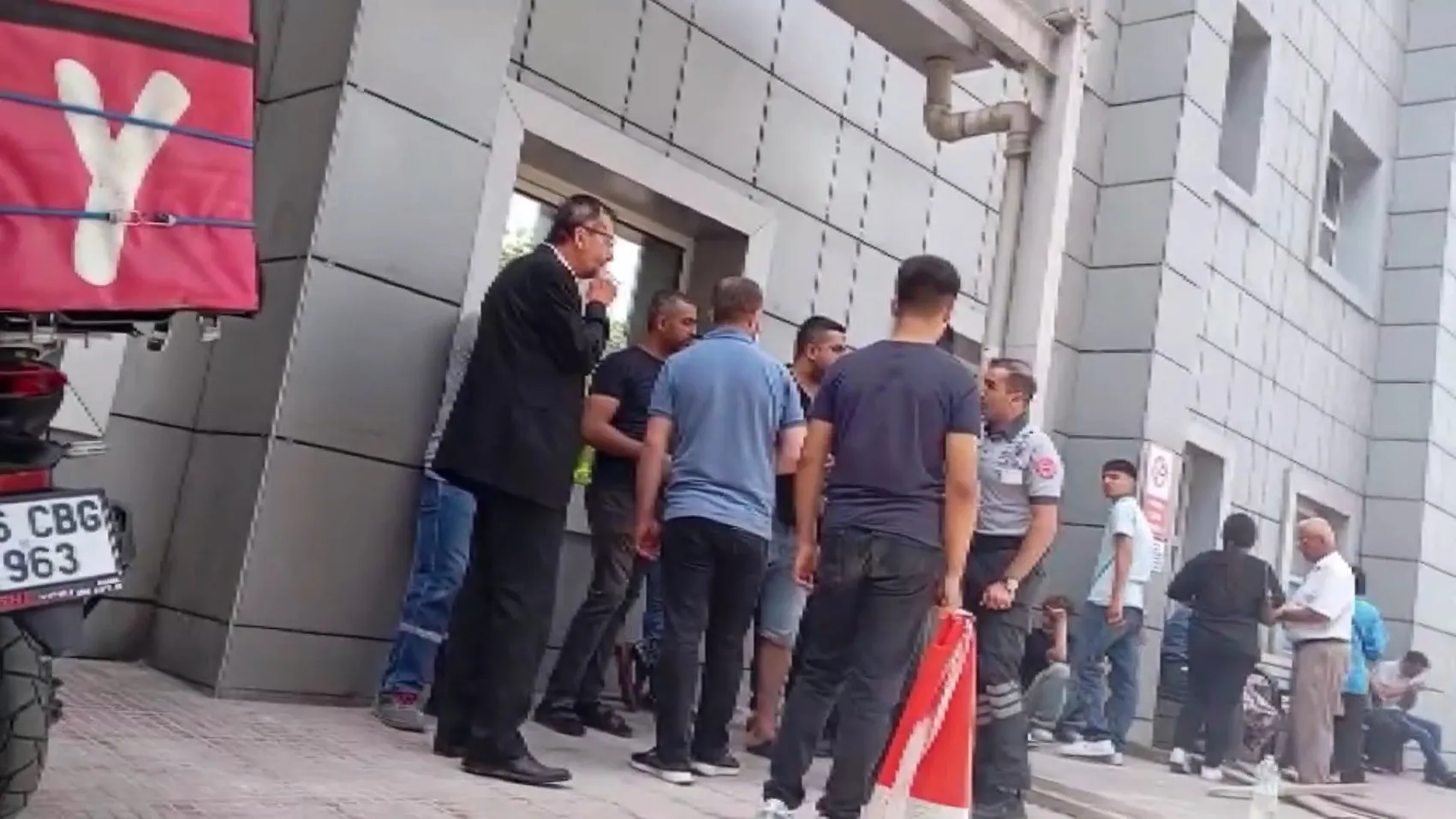 Satılığa çıkardığı motorla kaza yaptı