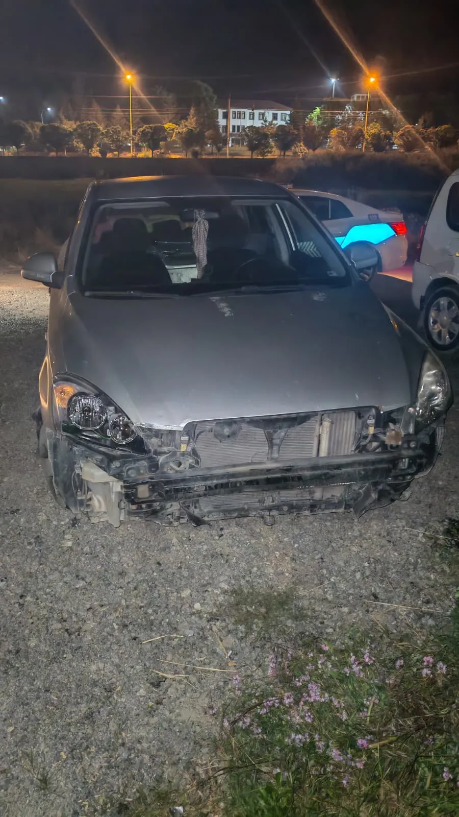 Mudurnu'da alkollü sürücü trafik levhasına çarptı