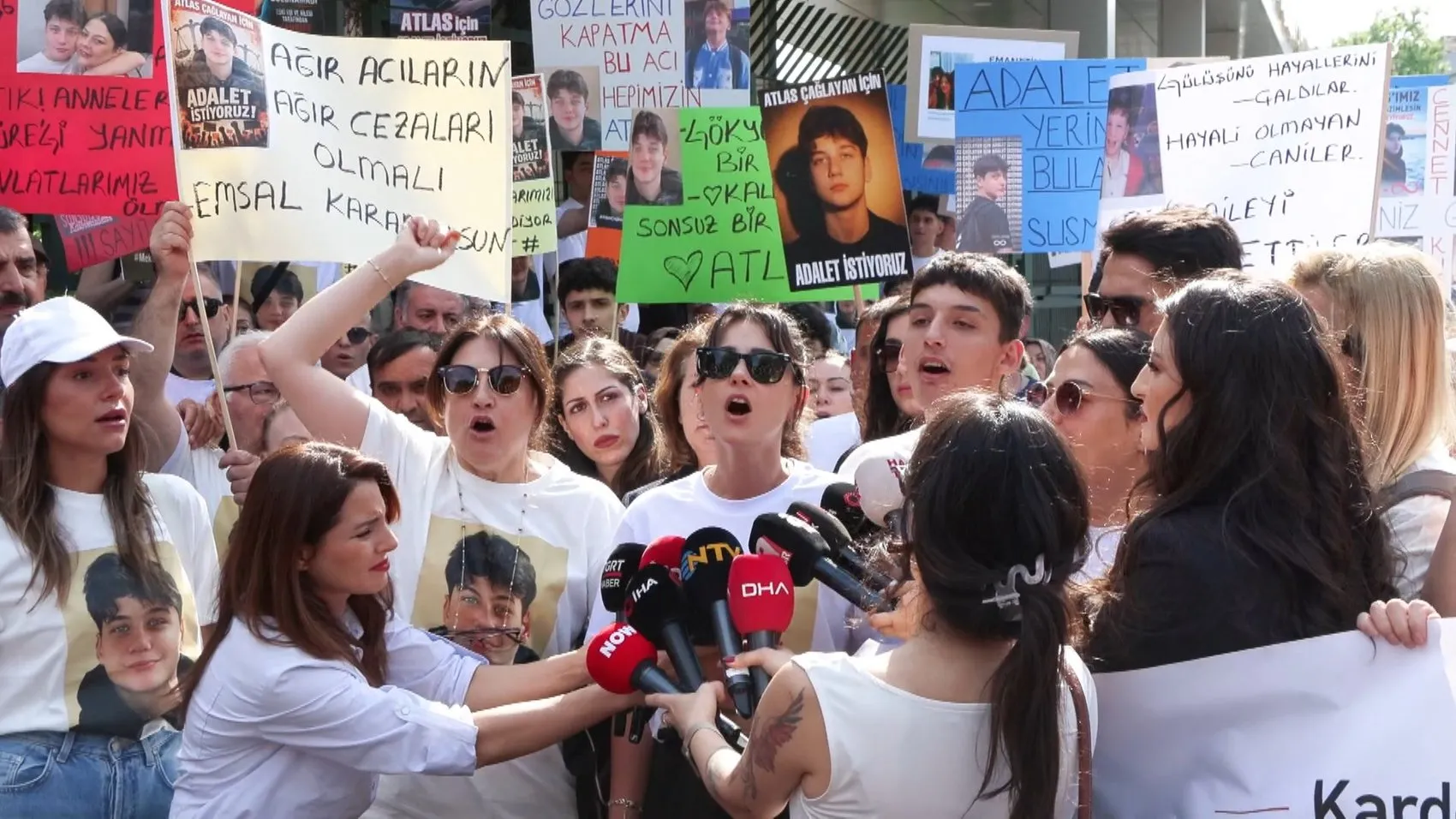 17 yaşındaki Atlas’ın davasında anne isyanı Katiller dışarıda gezmesin