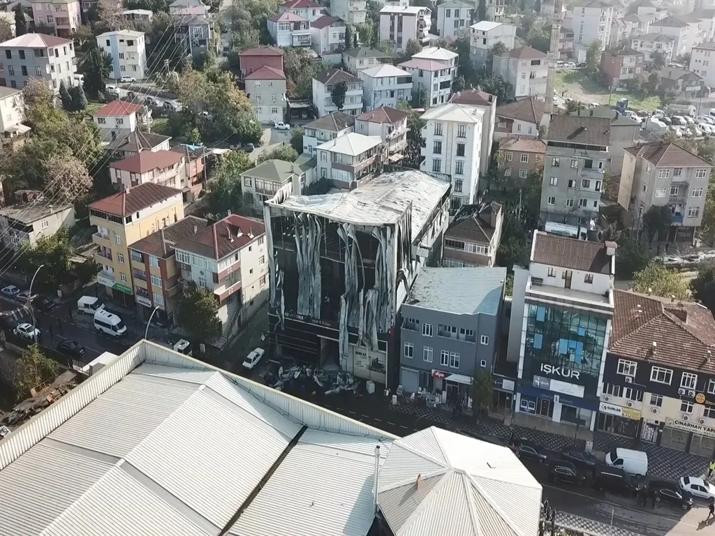 Dilovası’ndaki fabrika yangını soruşturmasında belediyeye operasyon