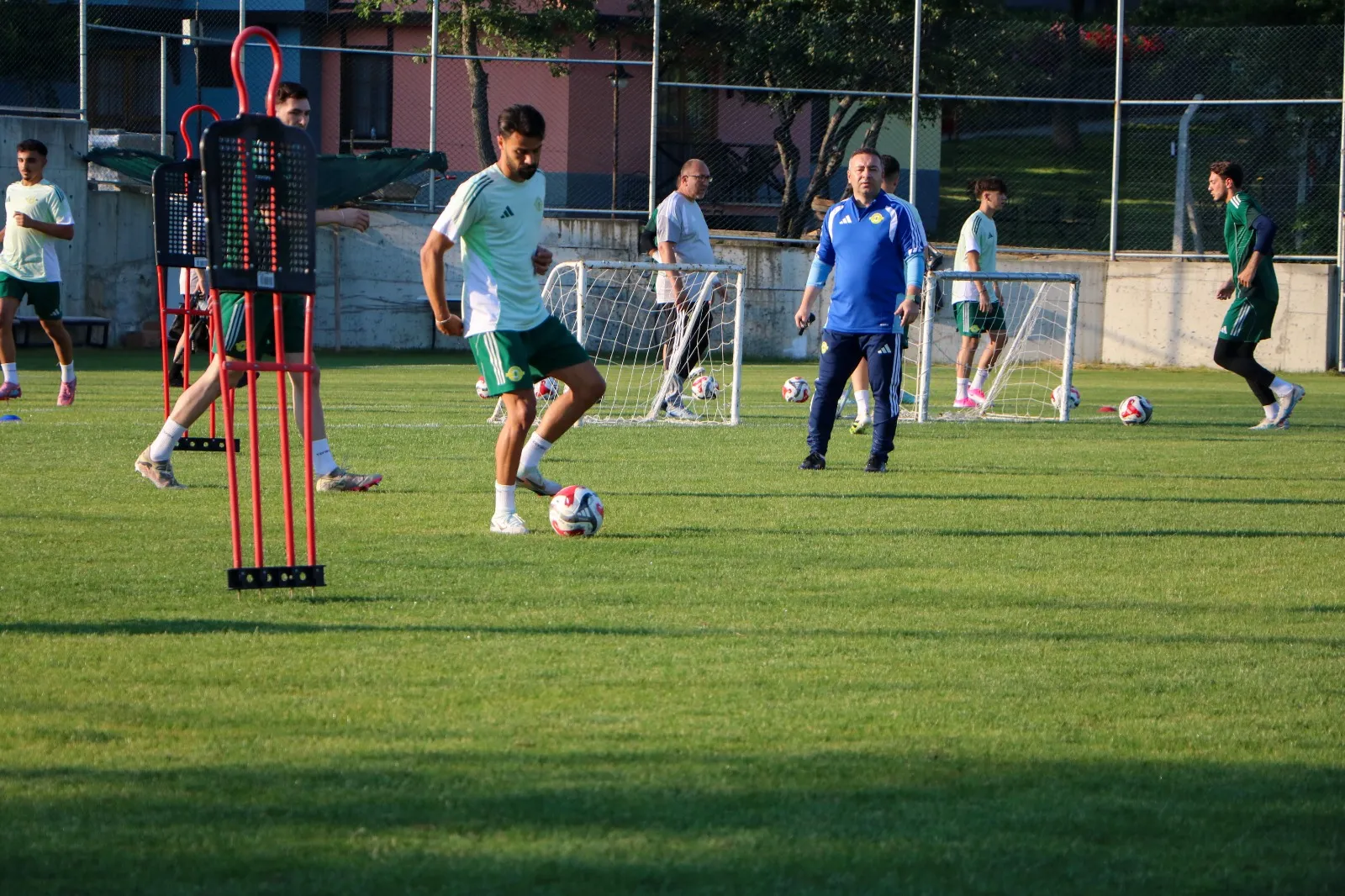 Esenler Erokspor yeni sezon için Bolu’da ter döküyor