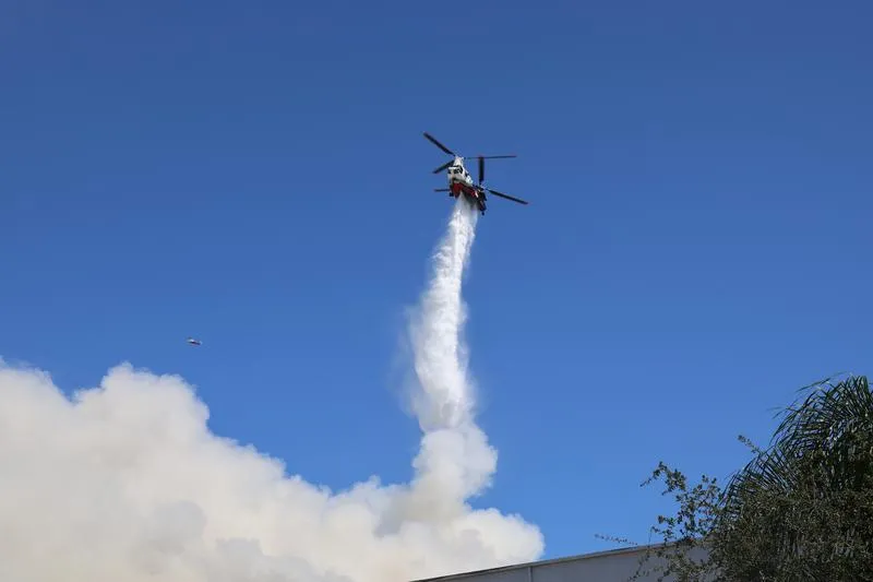 Los Angeles’ta günlerce sönmeyen dev yangın acil durum ilan ettirdi