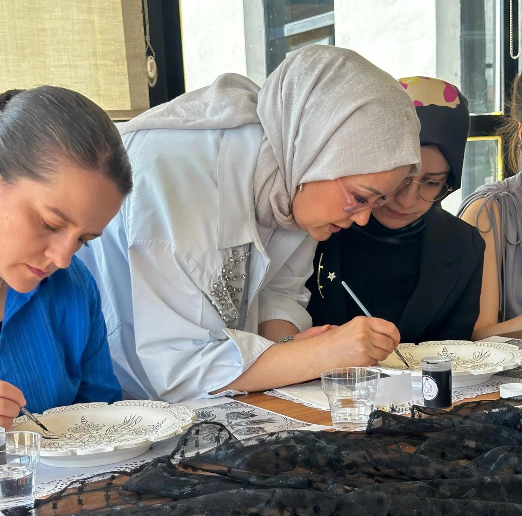 Erzurumlu üç sanatçıdan geleneksel el sanatlarına modern dokunuş