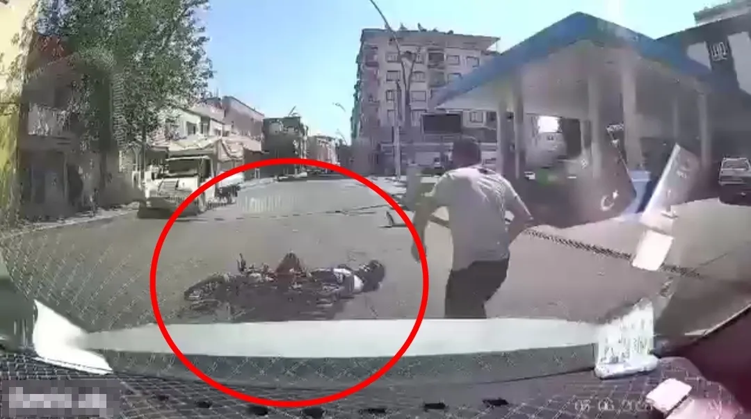 Batman'da akaryakıt istasyonu yolunda motosikletli kaza yaptı