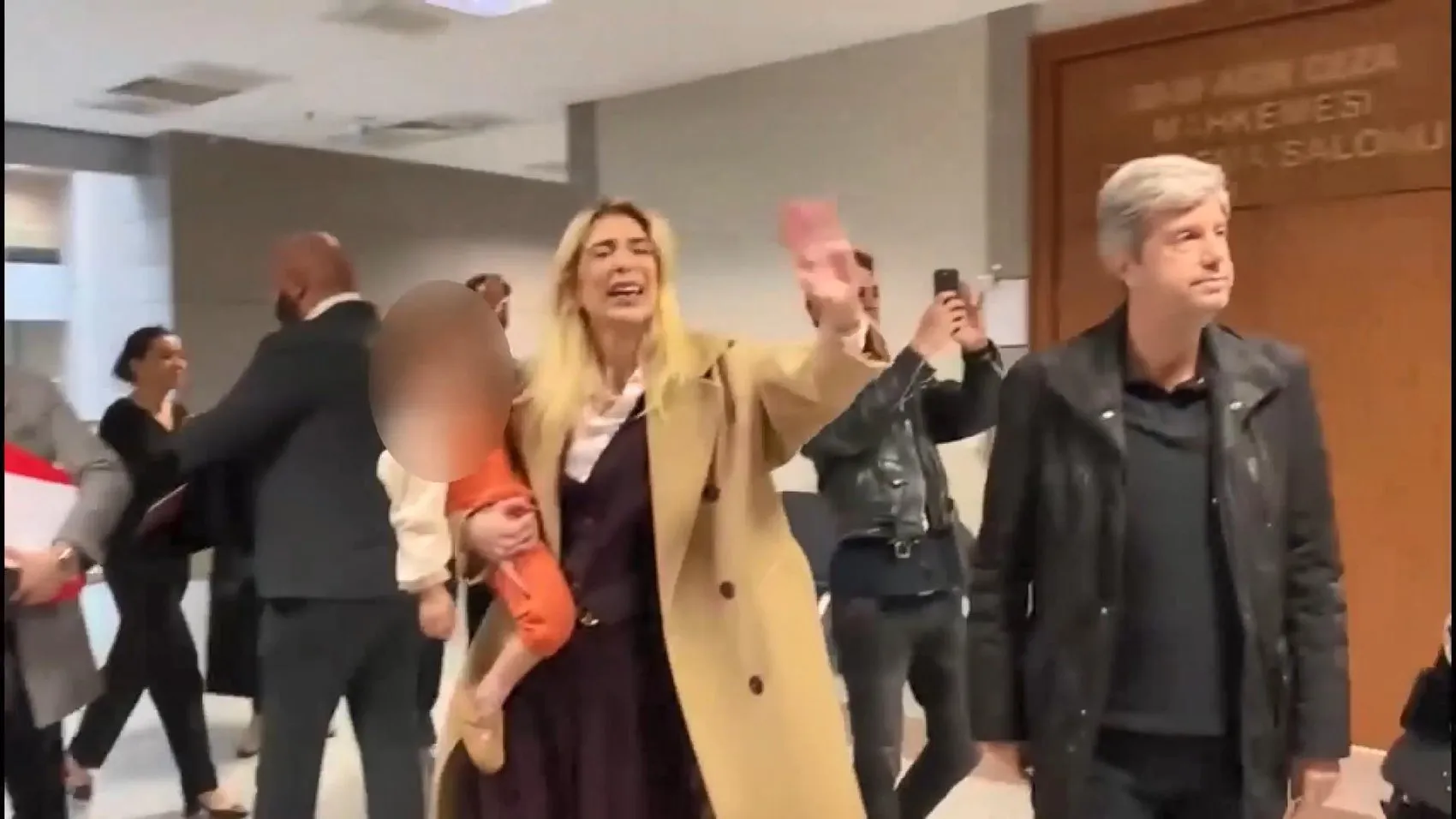 Tamar Tanrıyar sosyal medya paylaşımları nedeniyle gözaltına alındı