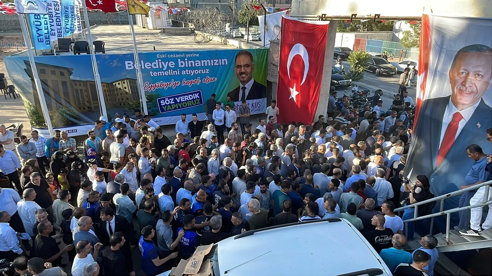 Şanlıurfa'da eski cezaevi alanı yeni belediye binası oluyor