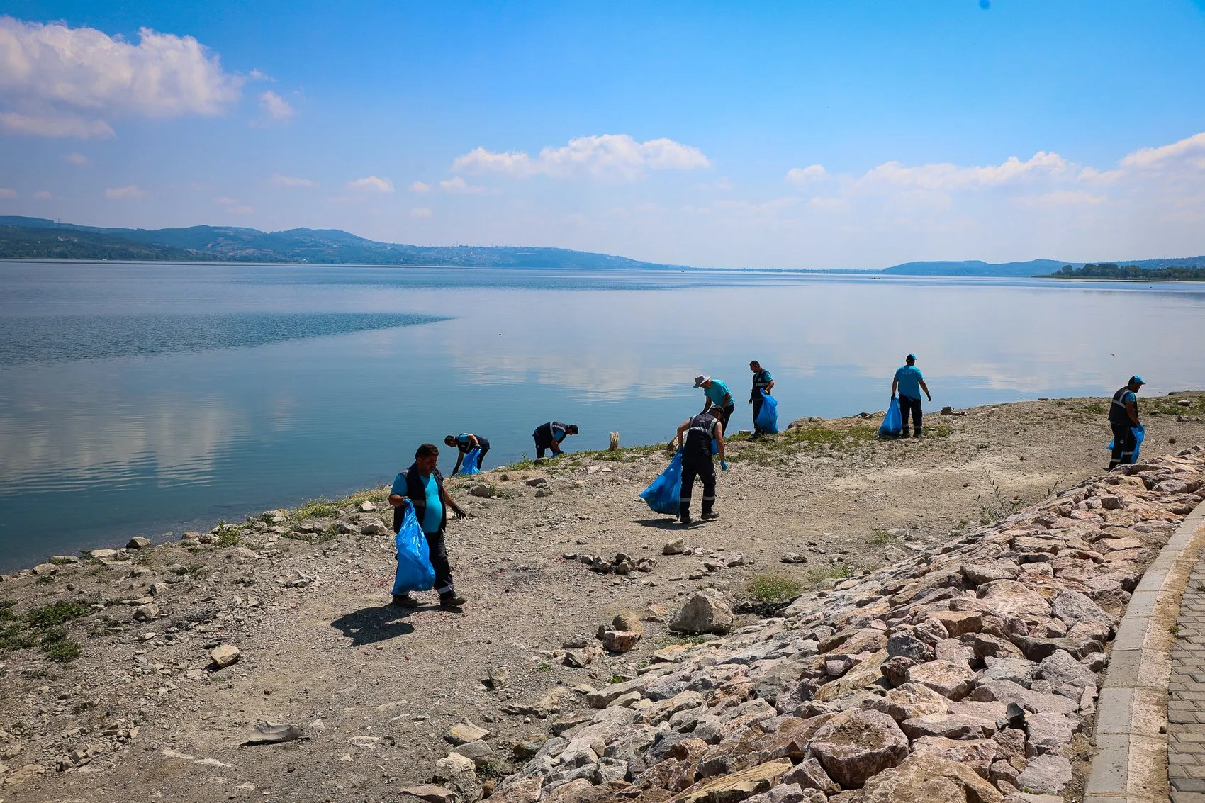 Sapanca Gölü'nde büyük temizlik operasyonu