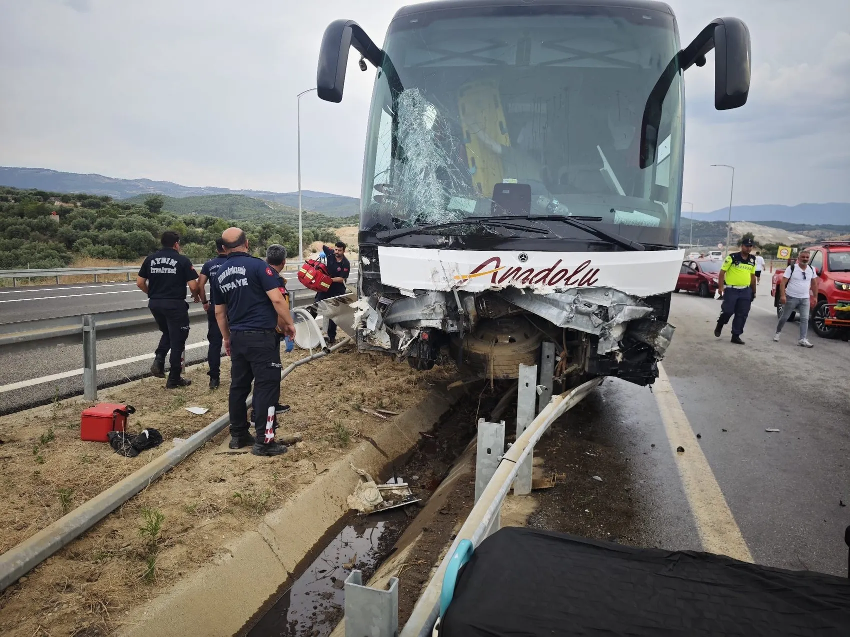 Aydın’da otobüs kazası 9 kişi yaralandı