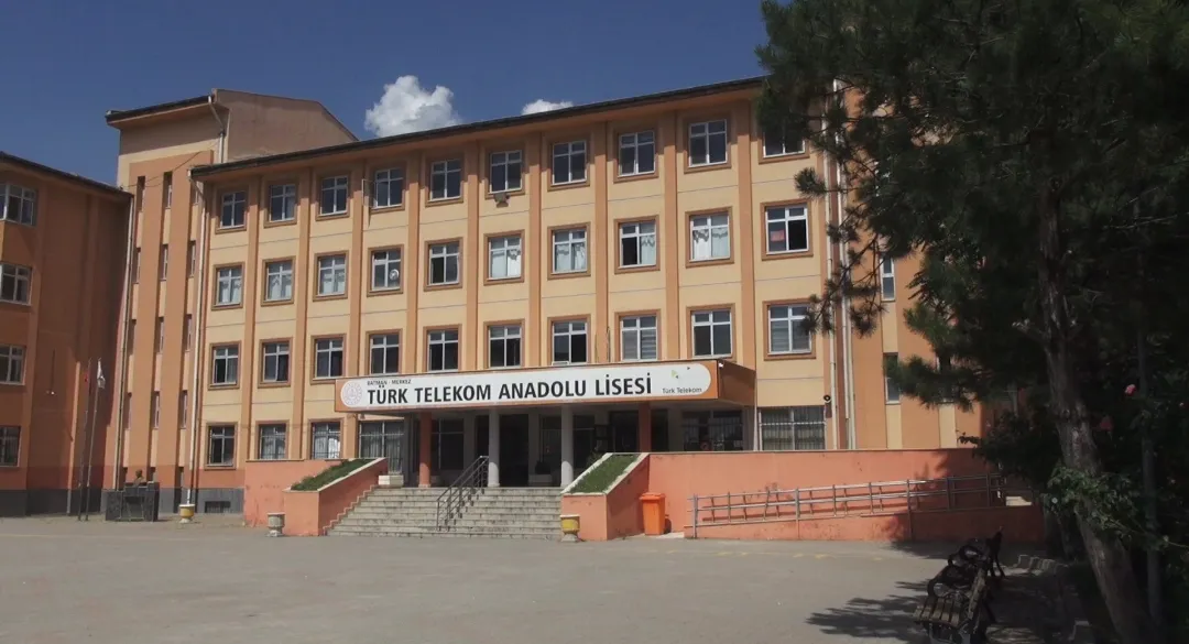 Batmanlı gençlerin yapay zeka projesi ABD'de dünya ikincisi oldu