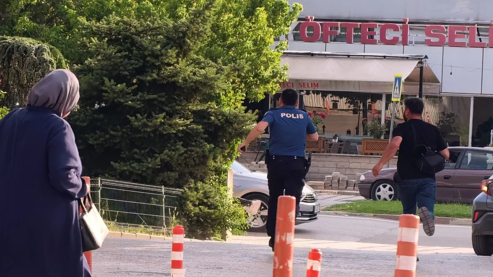İnegöl'de polisten kaçmaya çalışan hırsızlık şüphelisi kıskıvrak yakalandı