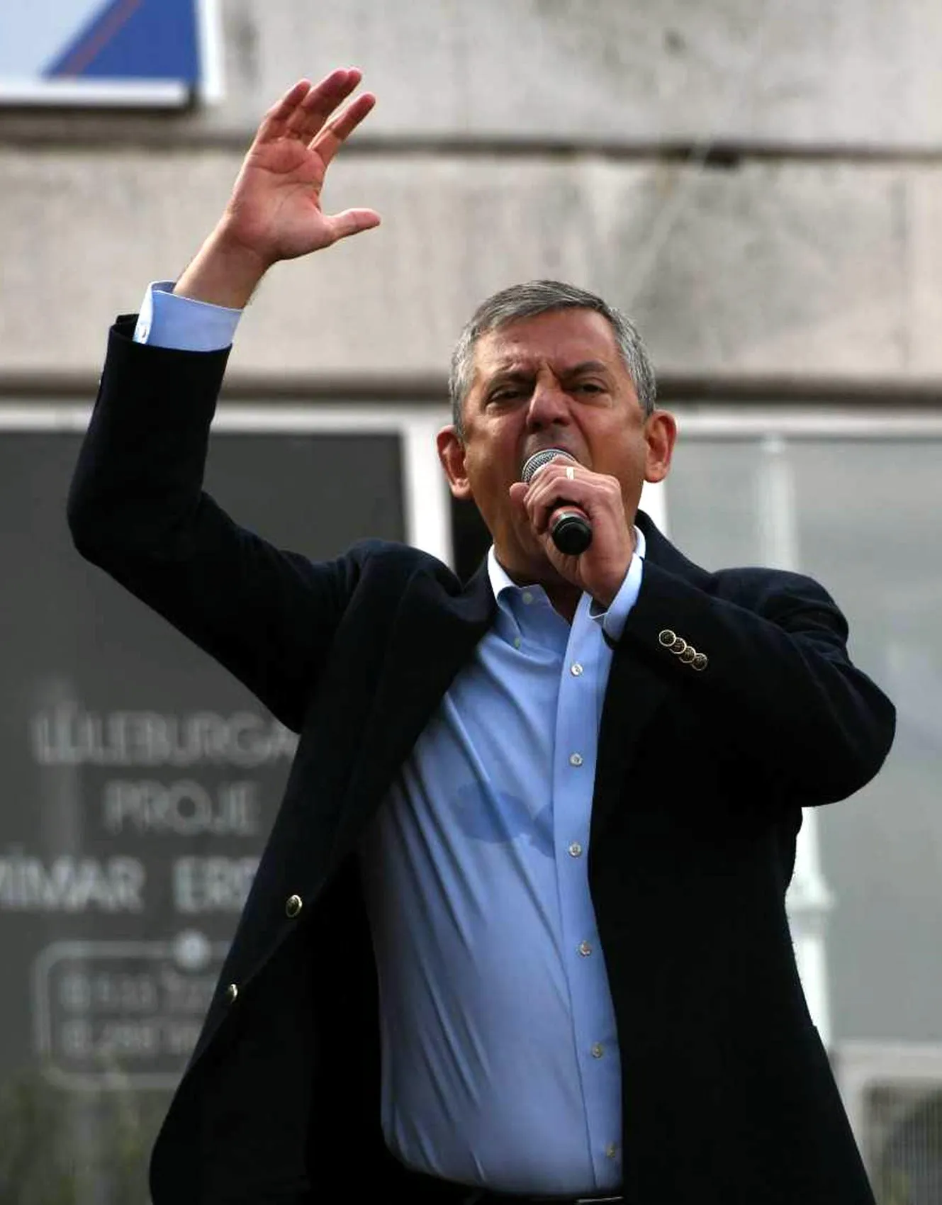 Özgür Özel Lüleburgaz meydanından iktidara yürüme sözü verdi