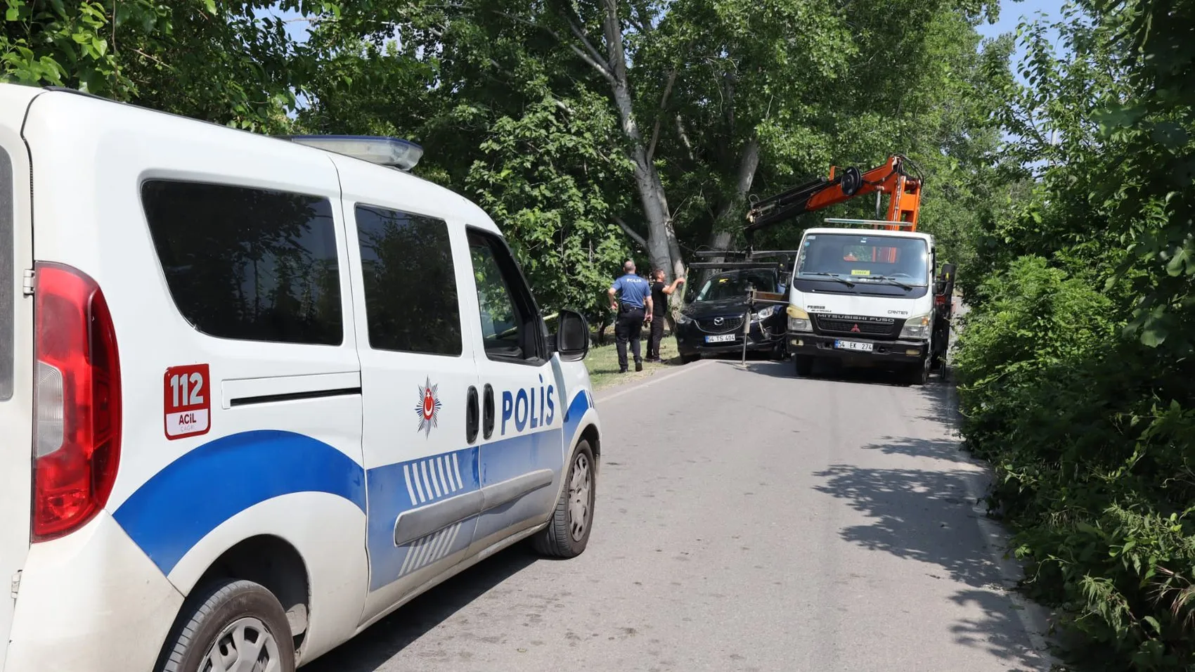 Sakarya'da park halindeki araçta şüpheli ölüm