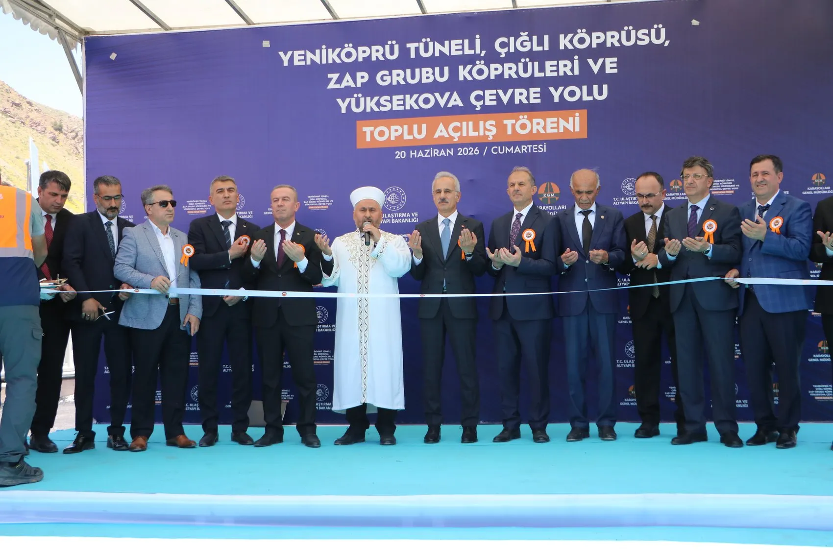 Hakkari’de ulaşım projeleri tamamlandı