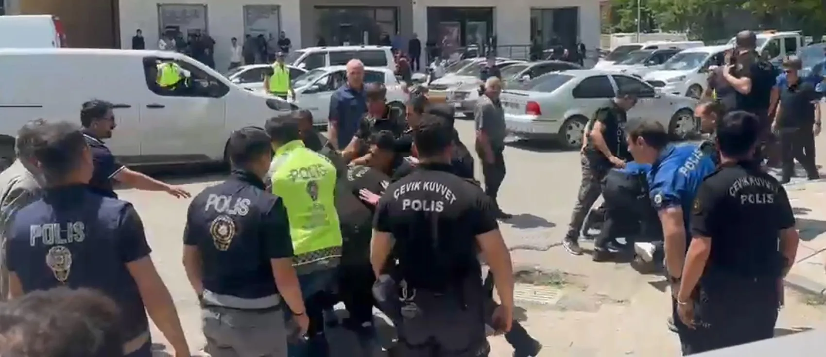 Leyla Aydemir davasında amcaya ağırlaştırılmış müebbet hapis cezası