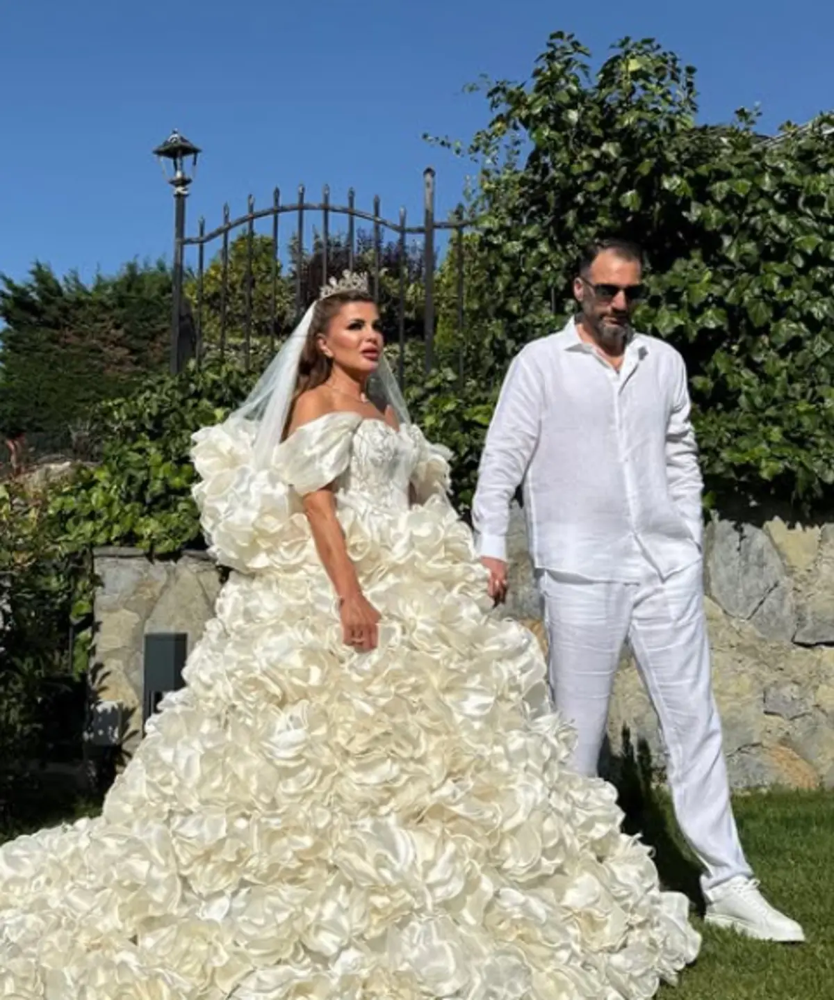 İkinci baharını yaşıyordu! Nuray Sayarı ikiz bebeklerini kaybetti 1