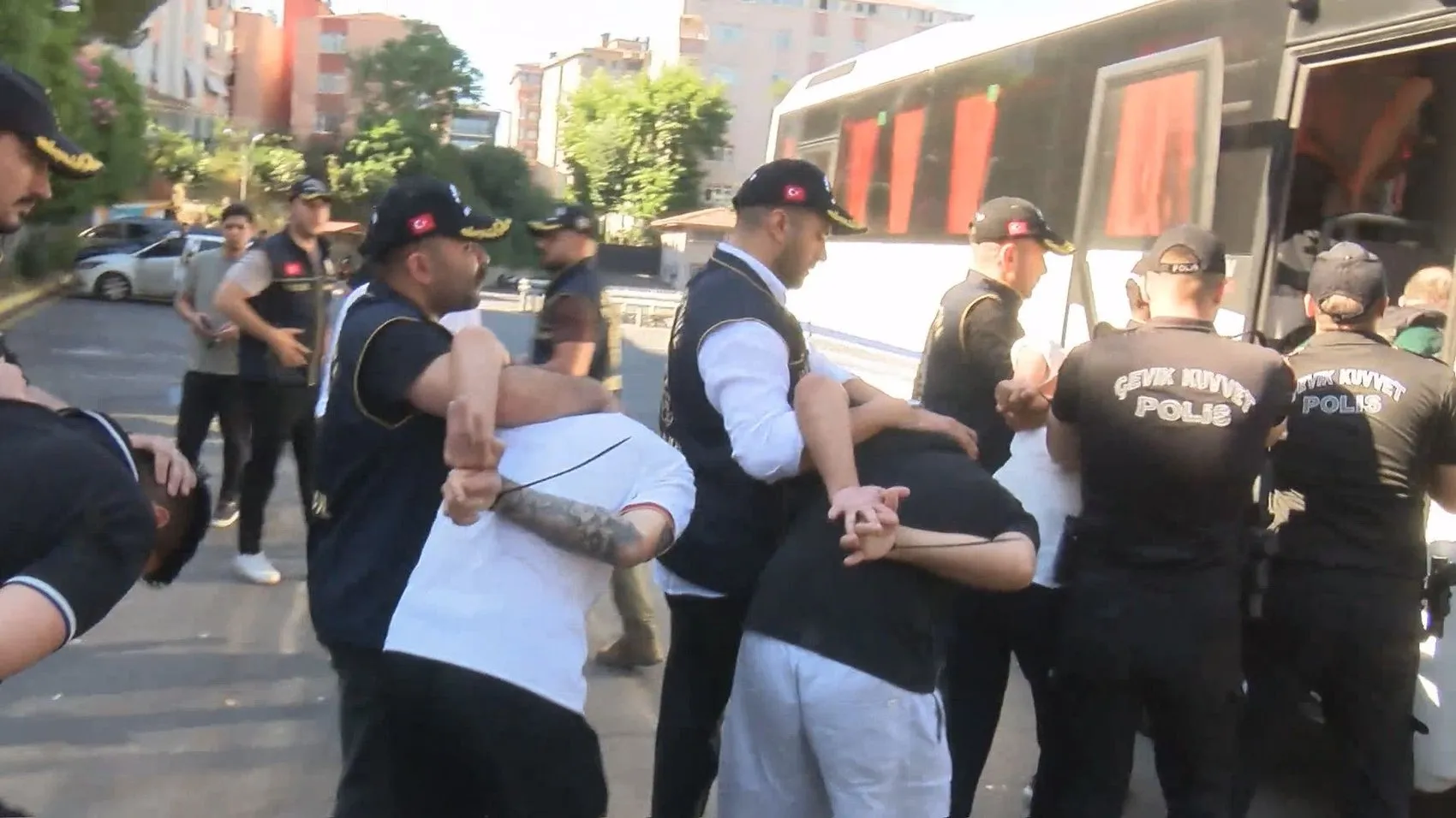 İBB yöneticisini kaçıran 10 şüpheli hakim karşısına çıktı