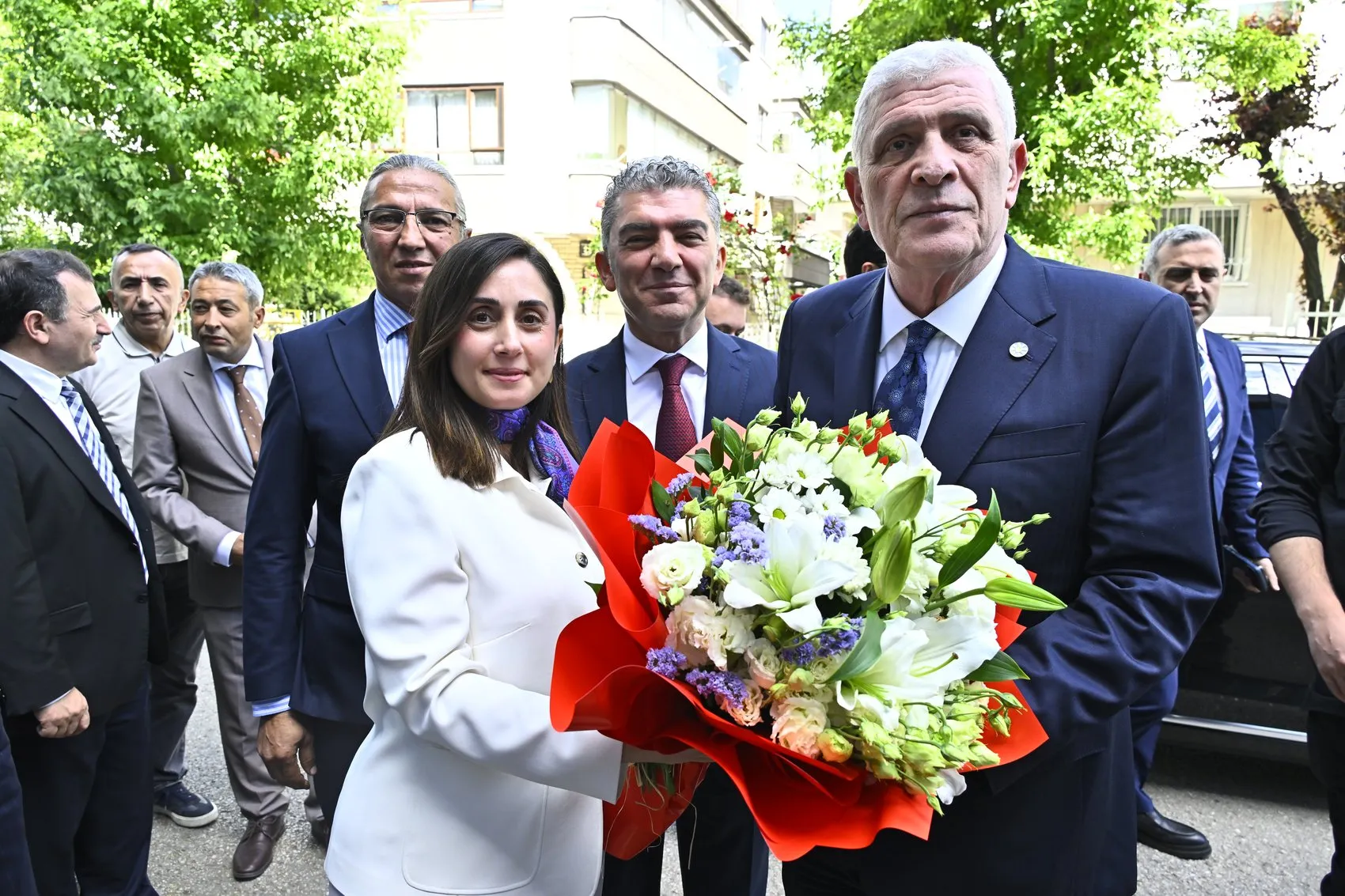 Dervişoğlu Siyasetin Kendi Dertlerine Gömülmesine Tepki Gösterdi