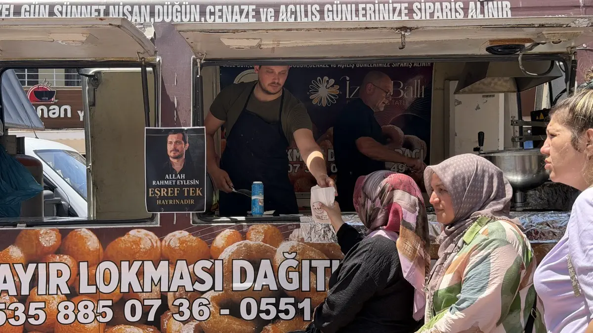 Eşref Tek için lokma döktürdüler! Gören şaştı kaldı 1