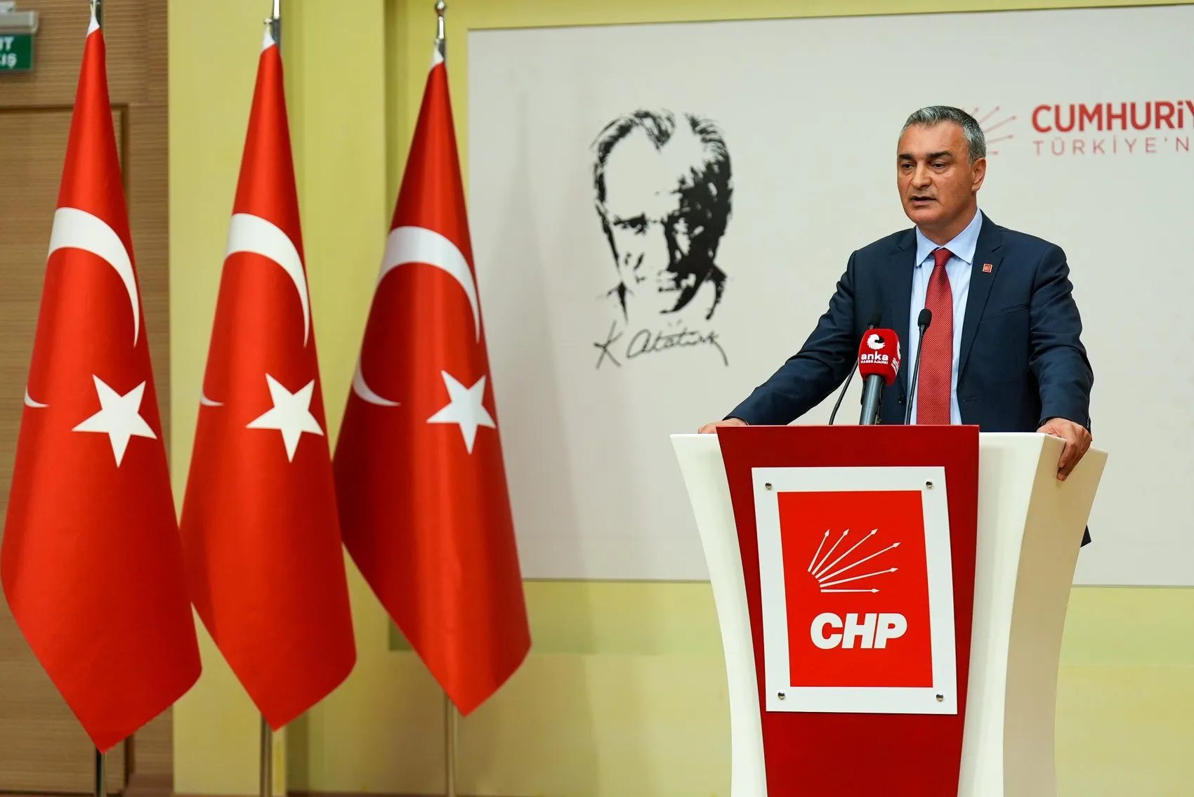 CHP’de büyük kırılma 9 isim kesin ihraç istemiyle disiplin yolcusu