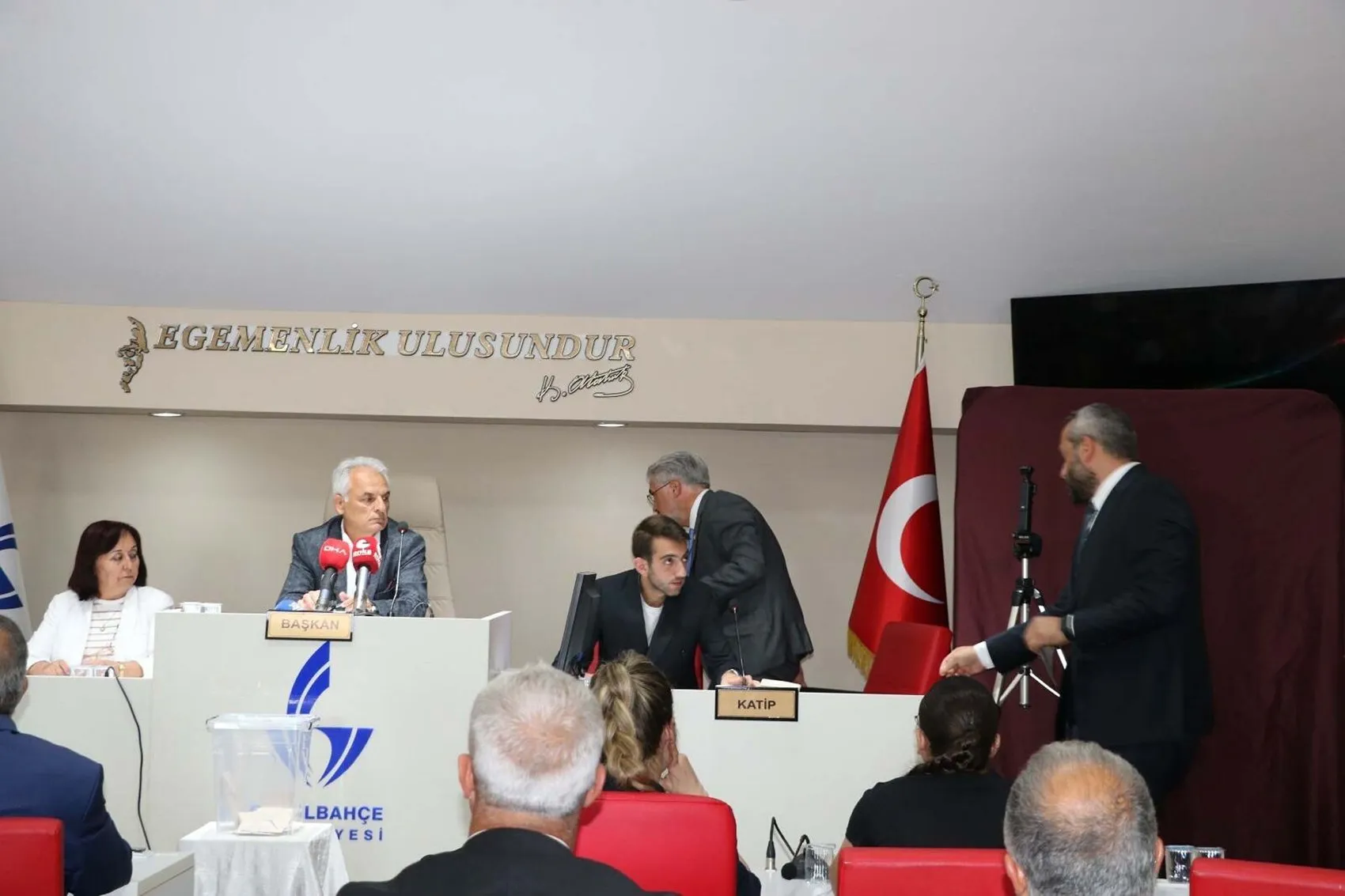 Güzelbahçe Belediyesinde yeni dönem başladı
