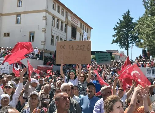 Özgür Özel Çorum’da hodri meydan dedi