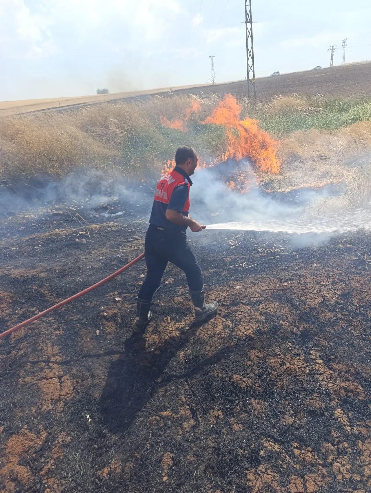 Adıyaman’da 6 köyü kül eden yangın 1500 hektarı yuttu
