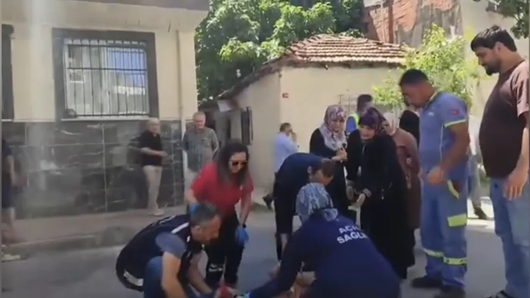 Bahçelievler'de bir çocuk çöp kamyonunun altında kalarak can verdi
