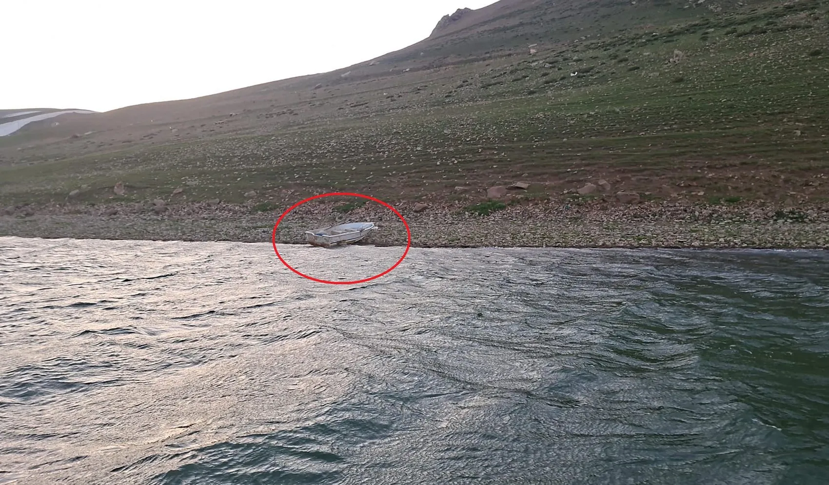 Ağrı Balık Gölü'nde teknesi boş bulunan gençten kötü haber geldi