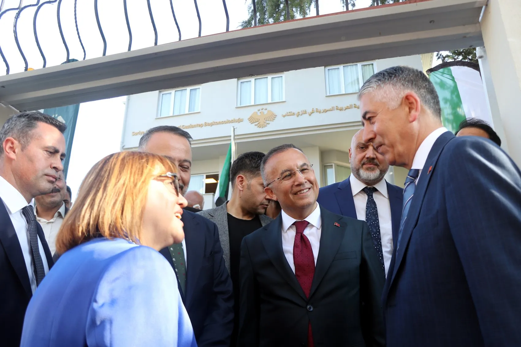 Suriye Gaziantep Başkonsolosluğu 15 yıl aradan sonra tekrar hizmete girdi
