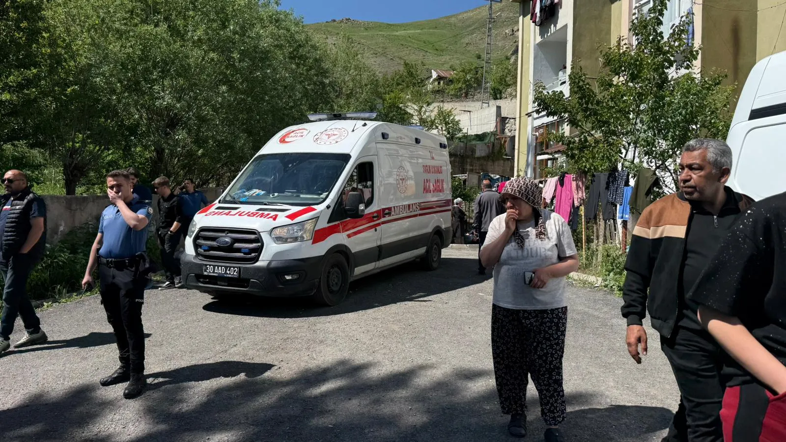 Hakkari’de şüpheli ölüm Bir kadın bodrumda bulundu eşi kayıp