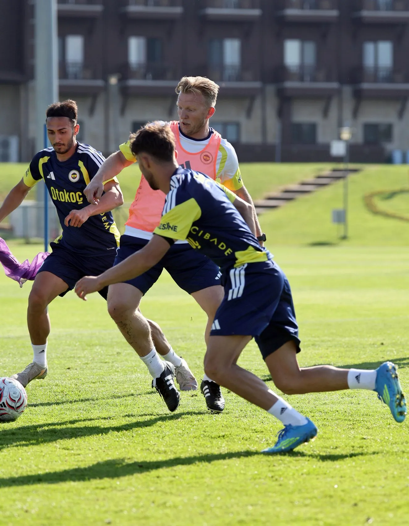 Fenerbahçe Düzce kampında tempoyu artırıyor