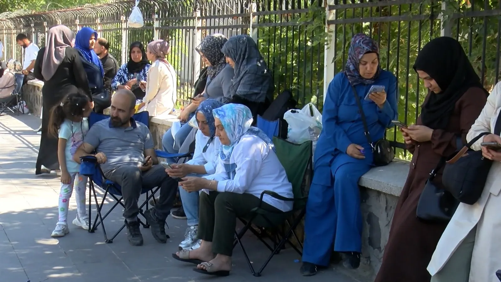 Diyarbakırda sınav heyecanı okul bahçelerine taştı