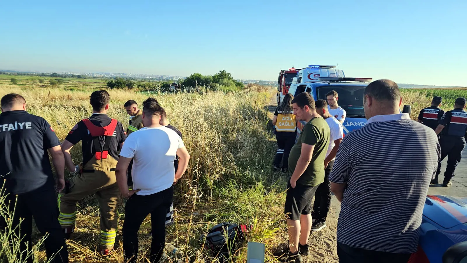 Edirne’de motosikletiyle kanala uçan genç hayatını kaybetti
