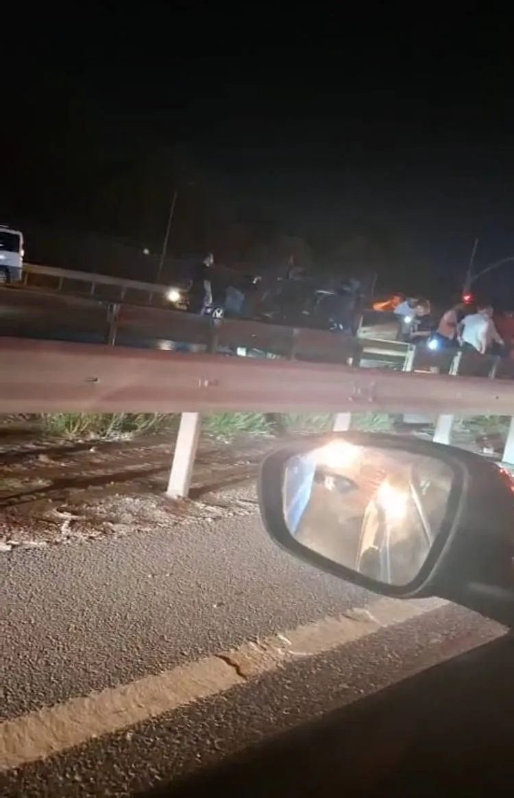 Arnavutköy'de gece yarısı zincirleme kaza